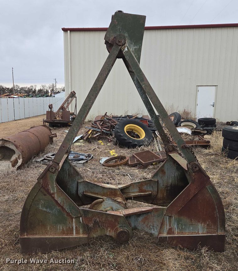 image for item EB1236 Williams 27MRLZ clamshell bucket