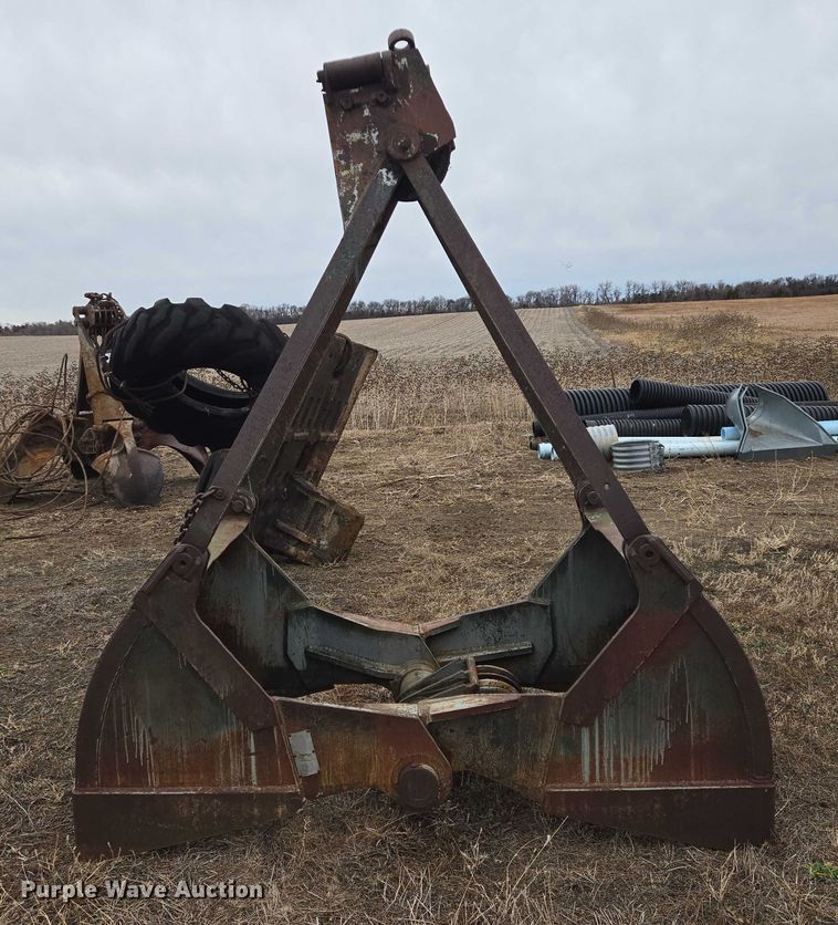 image for item EB1236 Williams 27MRLZ clamshell bucket