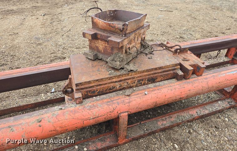 image for item EB1237  Pile driver