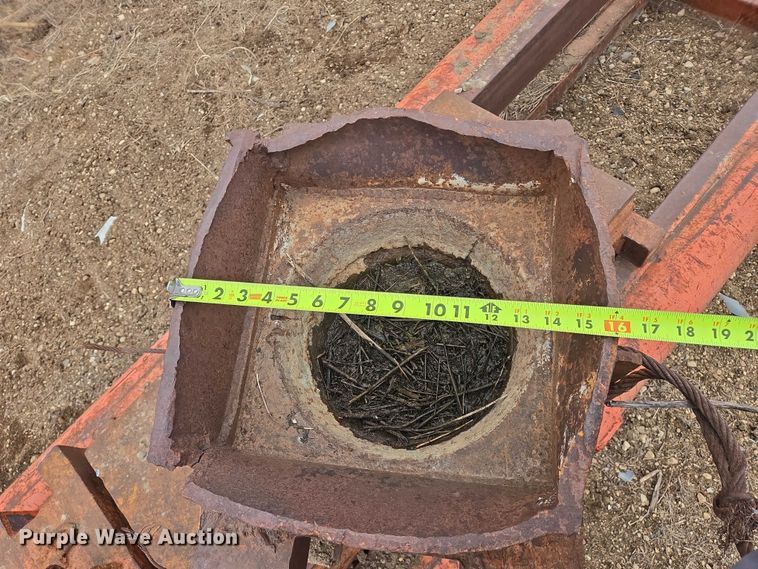 image for item EB1237  Pile driver