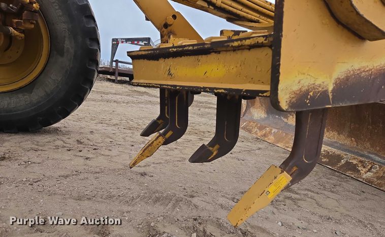 image for item EB1241 1979 Caterpillar 140G motor grader