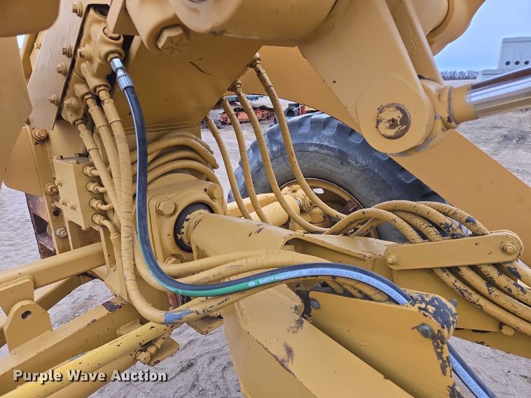 image for item EB1241 1979 Caterpillar 140G motor grader