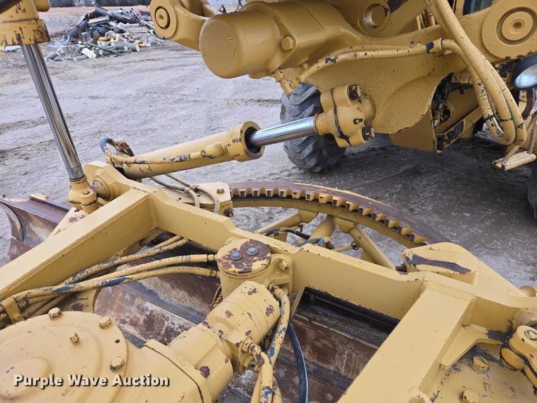 image for item EB1241 1979 Caterpillar 140G motor grader