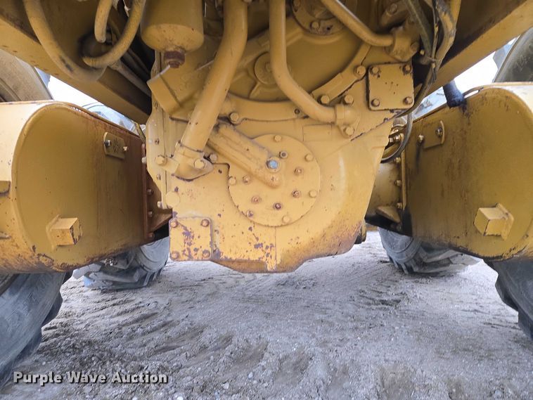 image for item EB1241 1979 Caterpillar 140G motor grader