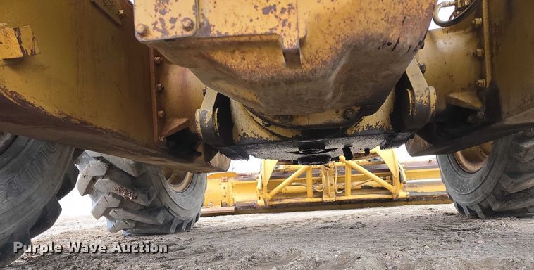 image for item EB1241 1979 Caterpillar 140G motor grader