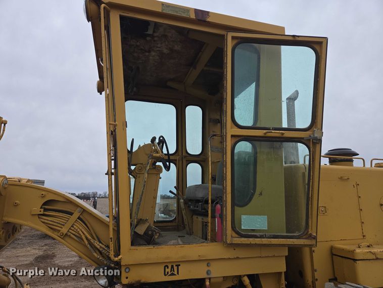 image for item EB1241 1979 Caterpillar 140G motor grader