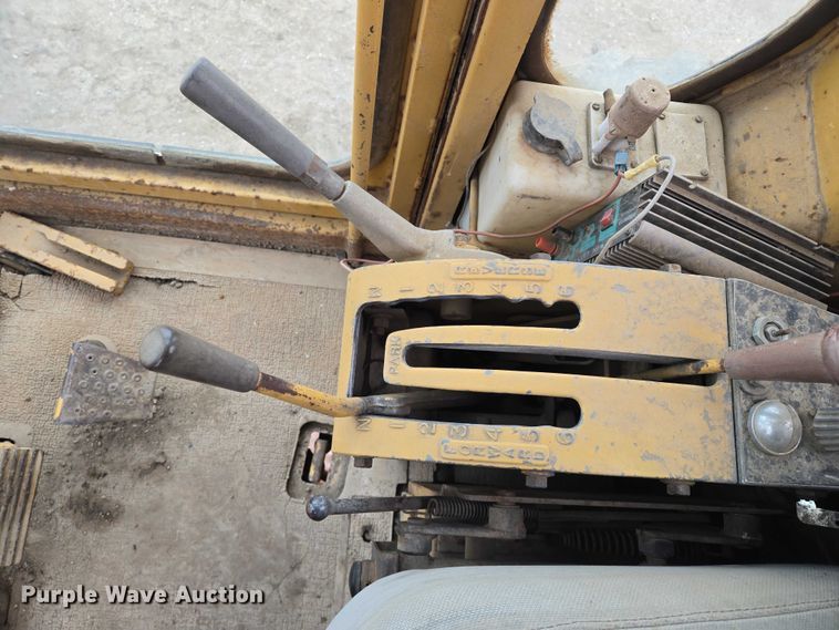 image for item EB1241 1979 Caterpillar 140G motor grader