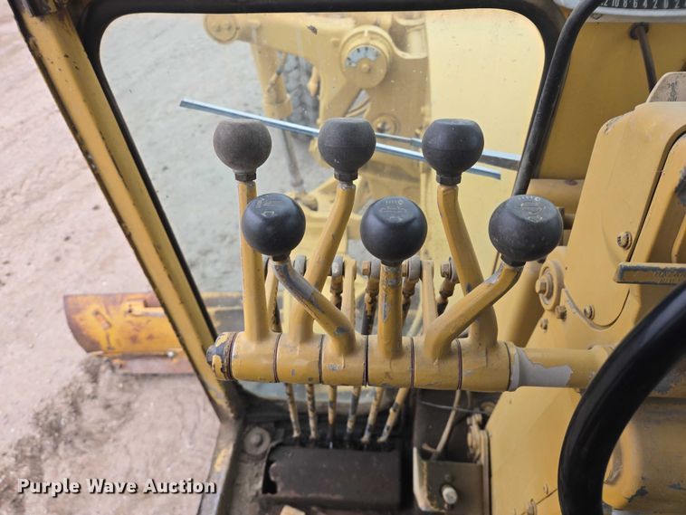 image for item EB1241 1979 Caterpillar 140G motor grader