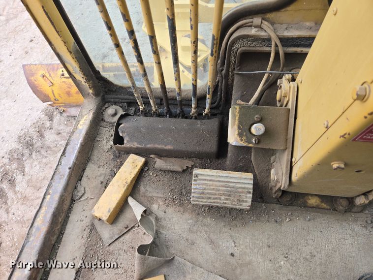 image for item EB1241 1979 Caterpillar 140G motor grader