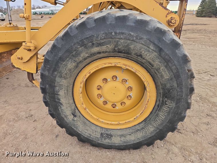 image for item EB1241 1979 Caterpillar 140G motor grader