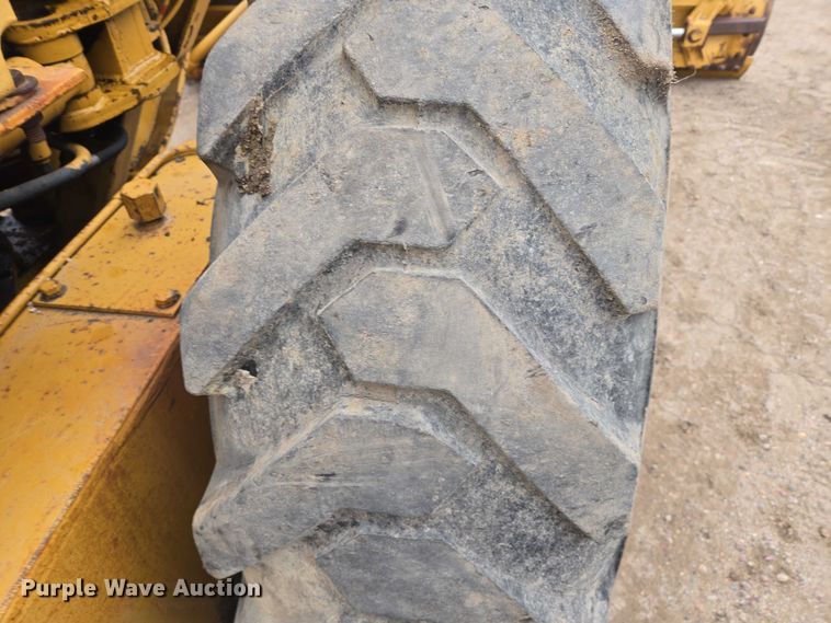 image for item EB1241 1979 Caterpillar 140G motor grader