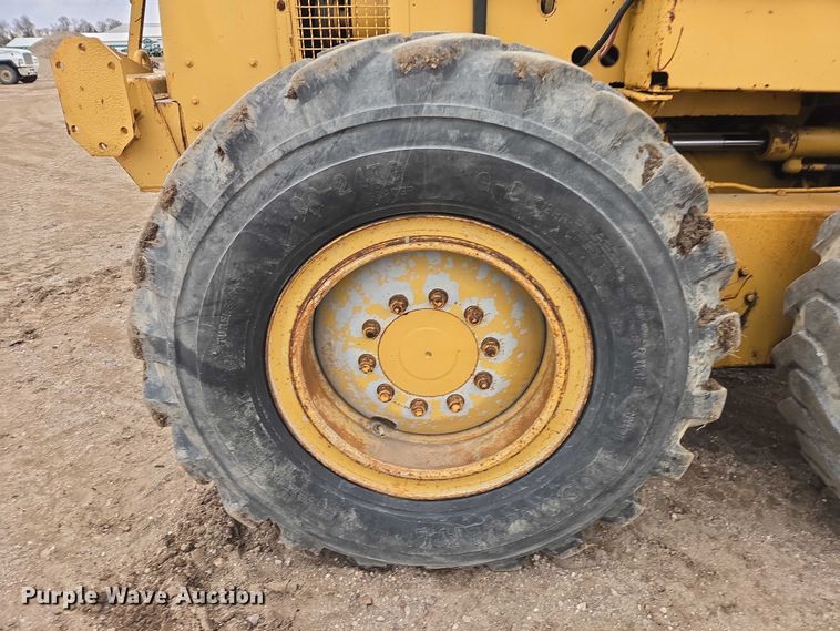 image for item EB1241 1979 Caterpillar 140G motor grader