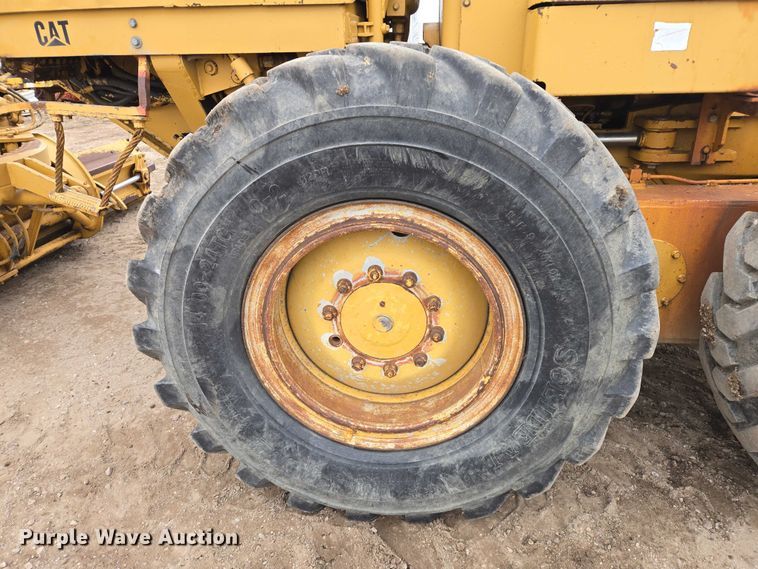 image for item EB1241 1979 Caterpillar 140G motor grader