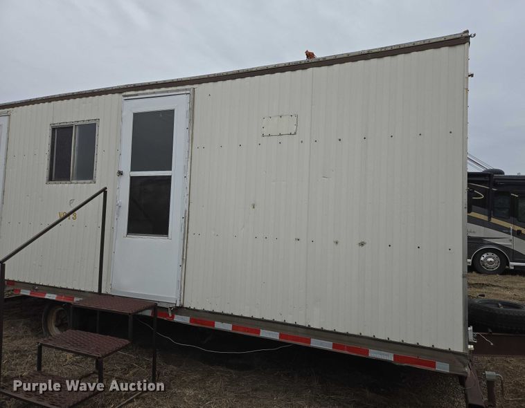 image for item EB1242 1986 Sioux Falls Structures mobile office trailer