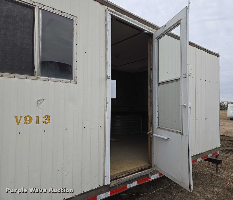image for item EB1242 1986 Sioux Falls Structures mobile office trailer
