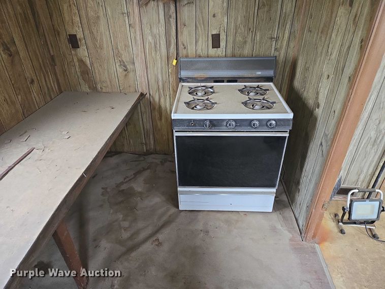 image for item EB1242 1986 Sioux Falls Structures mobile office trailer