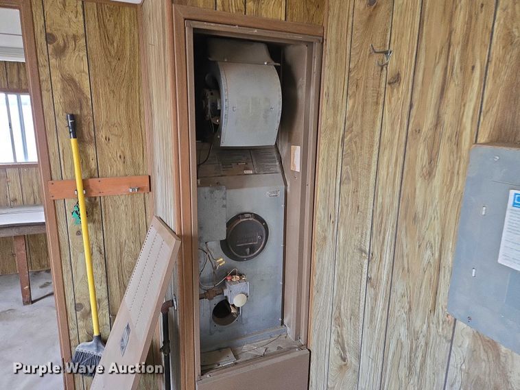 image for item EB1242 1986 Sioux Falls Structures mobile office trailer