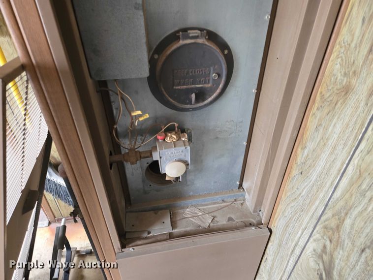 image for item EB1242 1986 Sioux Falls Structures mobile office trailer