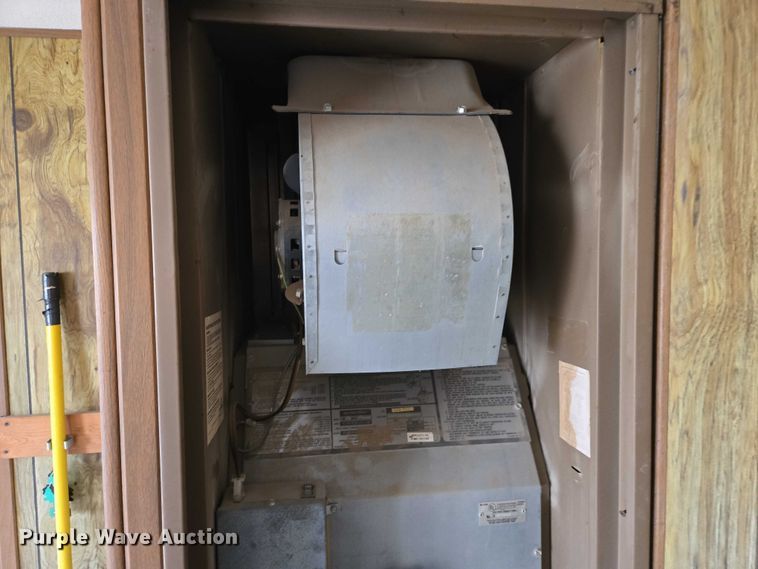 image for item EB1242 1986 Sioux Falls Structures mobile office trailer