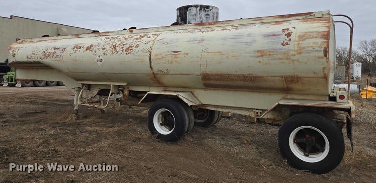 image for item EB1243 1955 TrailMobile tank trailer