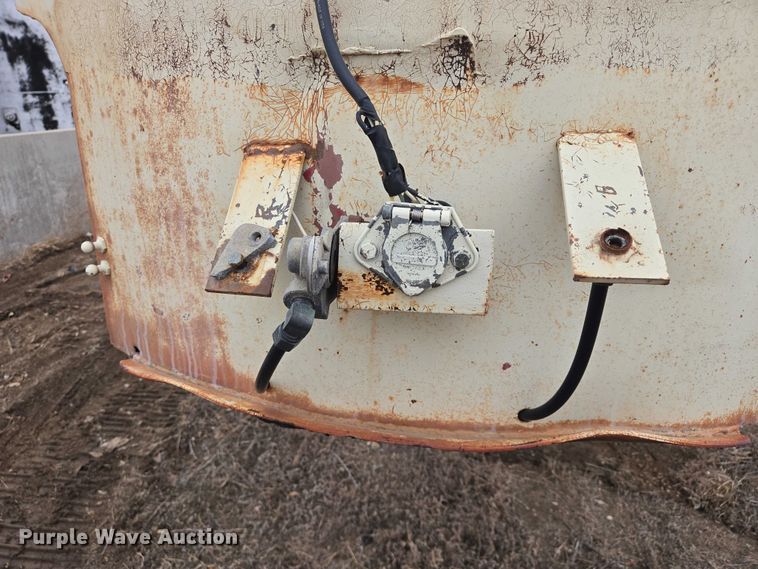 image for item EB1243 1955 TrailMobile tank trailer