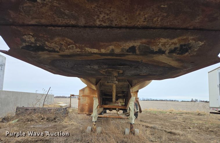 image for item EB1243 1955 TrailMobile tank trailer