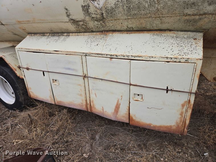 image for item EB1243 1955 TrailMobile tank trailer