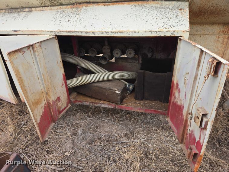 image for item EB1243 1955 TrailMobile tank trailer