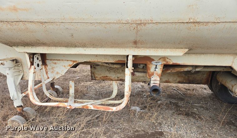 image for item EB1243 1955 TrailMobile tank trailer