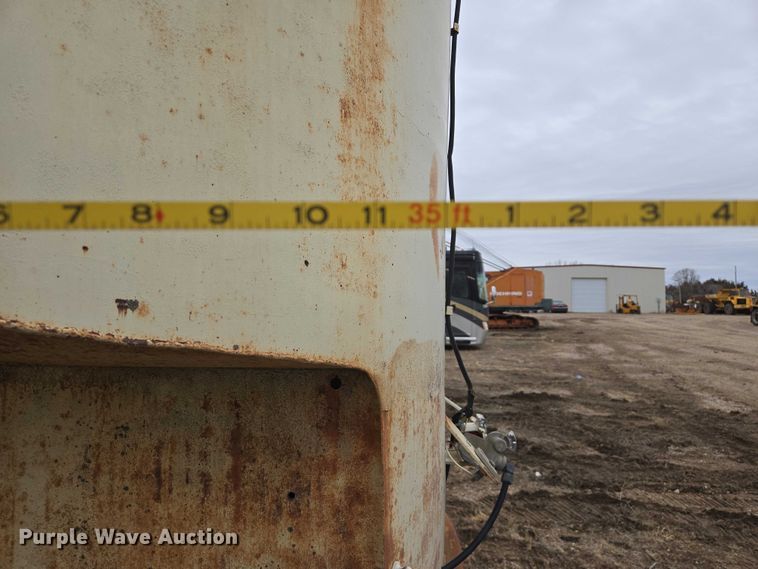 image for item EB1243 1955 TrailMobile tank trailer