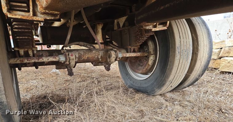 image for item EB1243 1955 TrailMobile tank trailer