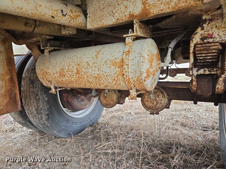 image for item EB1243 1955 TrailMobile tank trailer