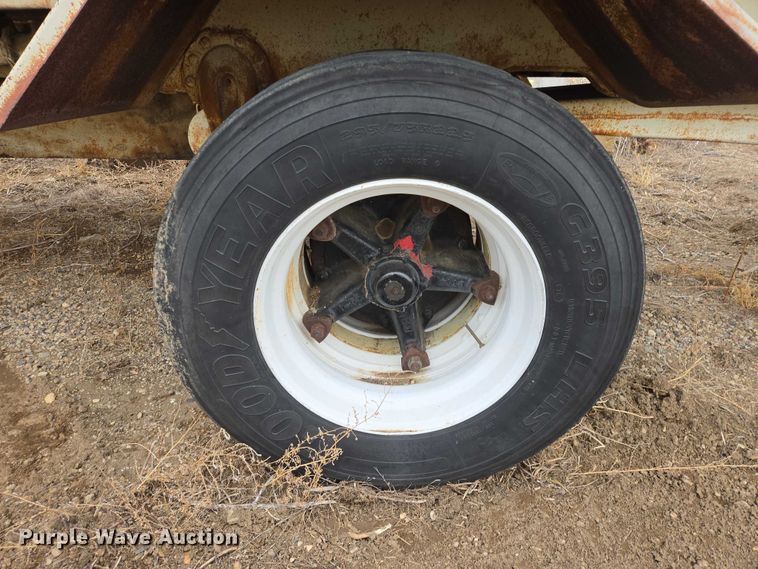 image for item EB1243 1955 TrailMobile tank trailer