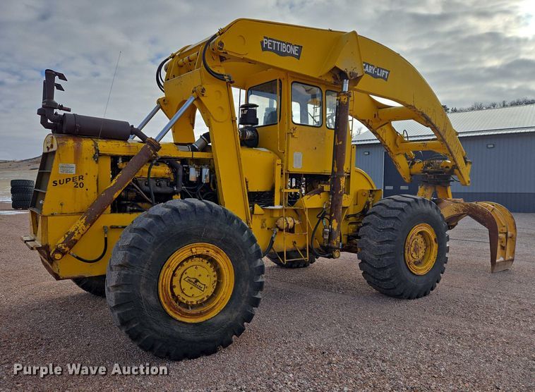 image for item EB1260 Pettibone Cary-Lift 204 material handler