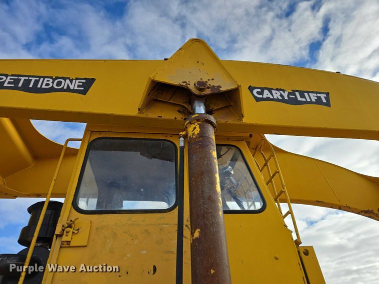 image for item EB1260 Pettibone Cary-Lift 204 material handler