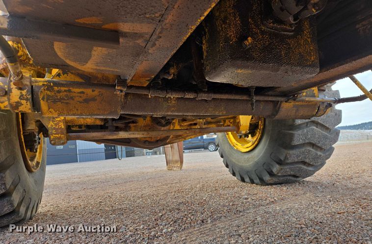 image for item EB1260 Pettibone Cary-Lift 204 material handler