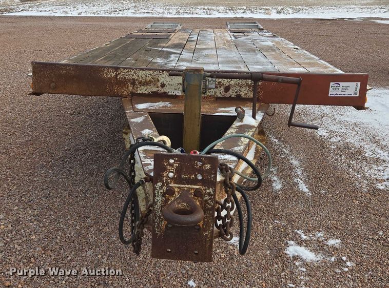 image for item EB1261 1987 Trail King TK40-2400 equipment trailer