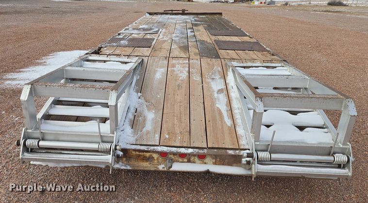 image for item EB1261 1987 Trail King TK40-2400 equipment trailer