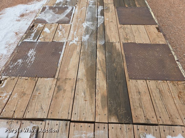 image for item EB1261 1987 Trail King TK40-2400 equipment trailer