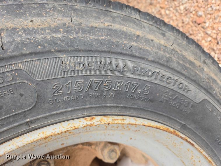 image for item EB1261 1987 Trail King TK40-2400 equipment trailer