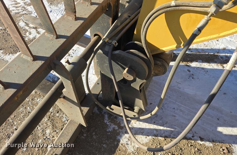 image for item EB1263 2005 Caterpillar TH580B telehandler