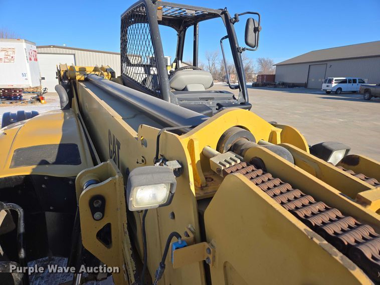image for item EB1263 2005 Caterpillar TH580B telehandler