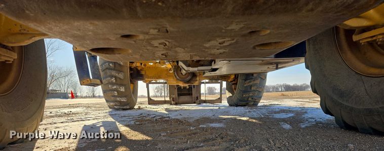 image for item EB1263 2005 Caterpillar TH580B telehandler