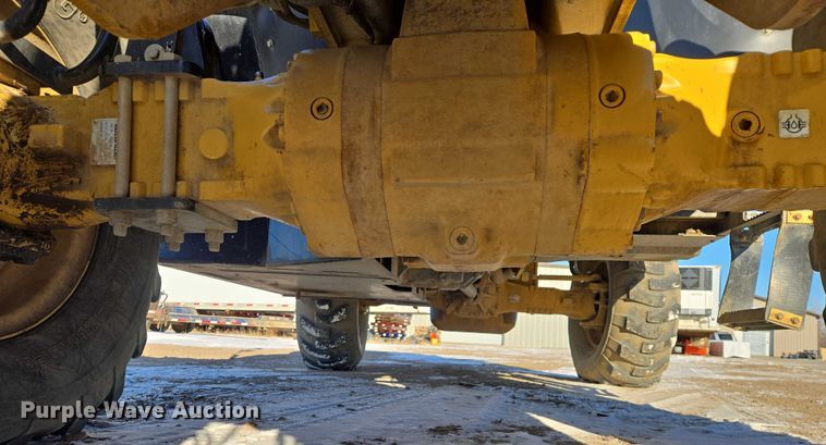 image for item EB1263 2005 Caterpillar TH580B telehandler