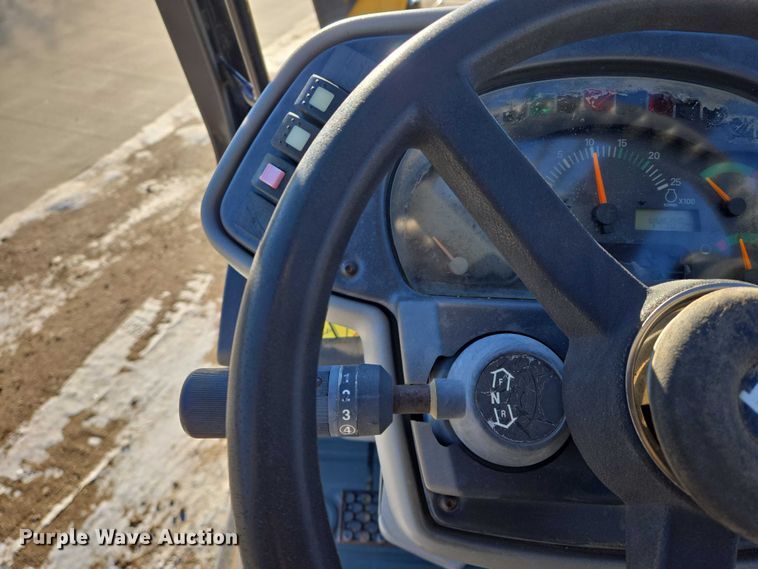 image for item EB1263 2005 Caterpillar TH580B telehandler