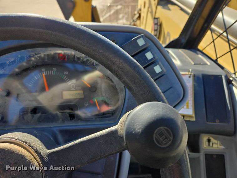 image for item EB1263 2005 Caterpillar TH580B telehandler