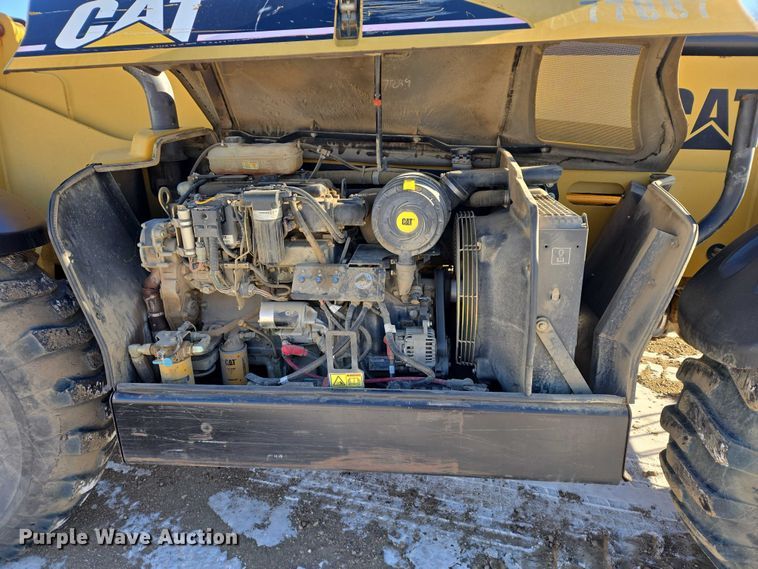 image for item EB1263 2005 Caterpillar TH580B telehandler