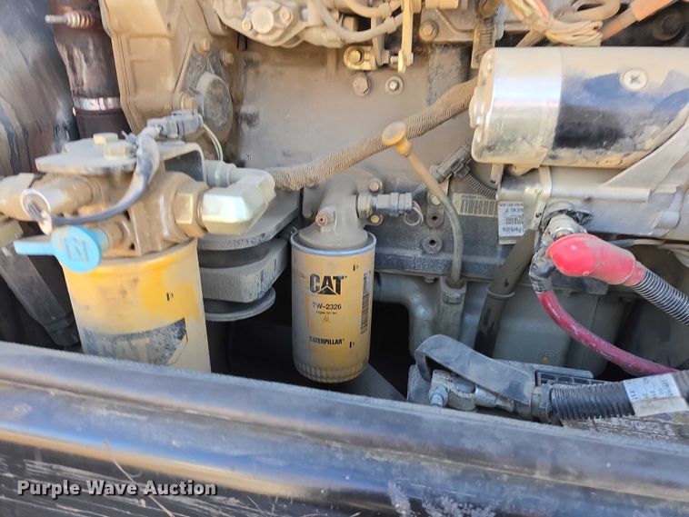 image for item EB1263 2005 Caterpillar TH580B telehandler