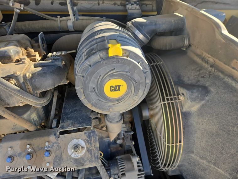 image for item EB1263 2005 Caterpillar TH580B telehandler