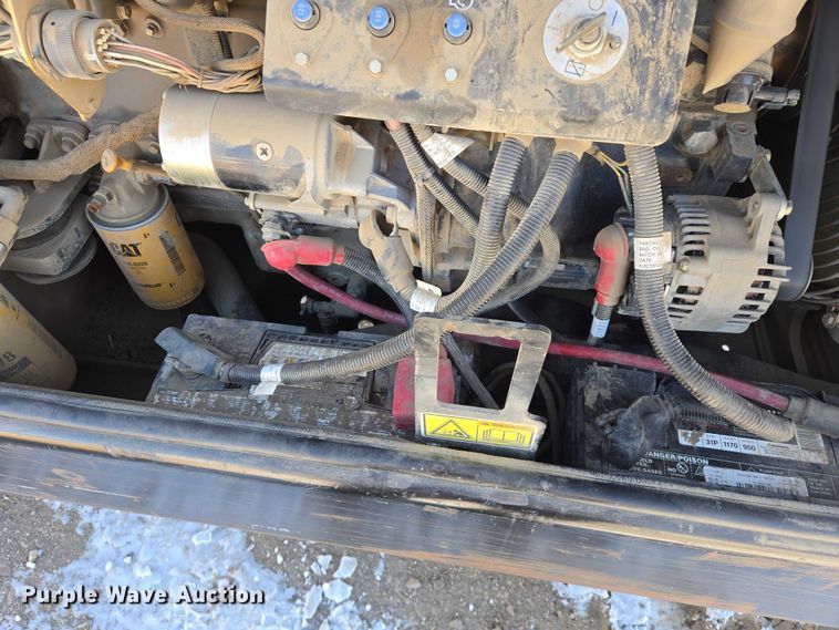 image for item EB1263 2005 Caterpillar TH580B telehandler